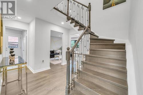 971 Leslie Valley Drive, Newmarket, ON - Indoor Photo Showing Other Room