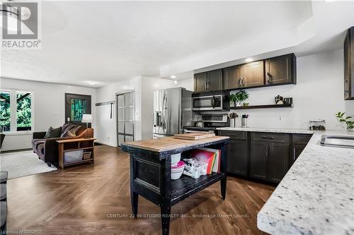 409 Mcnaughton Street, South Bruce Peninsula, ON - Indoor Photo Showing Kitchen