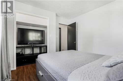 409 Mcnaughton Street, South Bruce Peninsula, ON - Indoor Photo Showing Bedroom