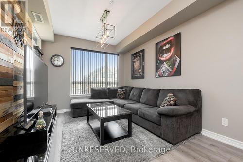 207 - 10 Esplanade Lane, Grimsby, ON - Indoor Photo Showing Living Room