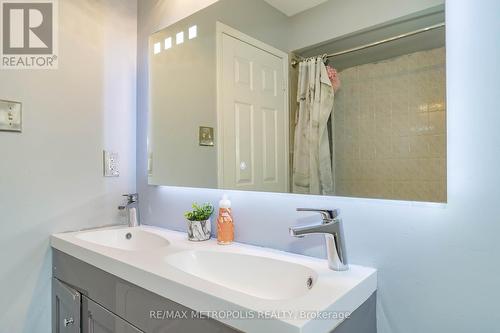 285 Senator Street, Pickering, ON - Indoor Photo Showing Bathroom