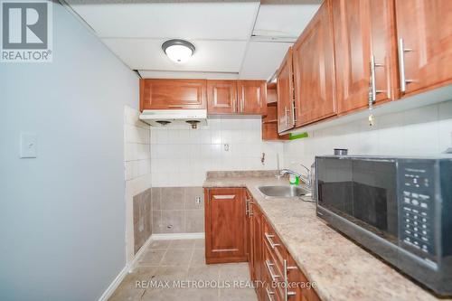 285 Senator Street, Pickering, ON - Indoor Photo Showing Kitchen