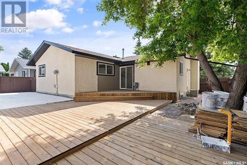 26 Assiniboine Drive, Saskatoon, SK - Outdoor With Deck Patio Veranda With Exterior