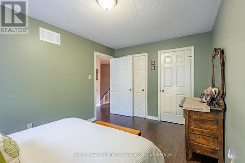 18 - 2880 Headon Forest Drive, Burlington, ON - Indoor Photo Showing Bedroom