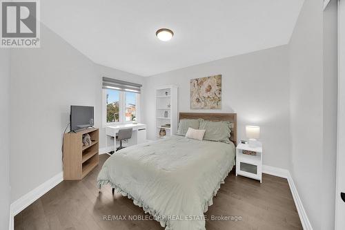 19 Sal Circle, Brampton, ON - Indoor Photo Showing Bedroom