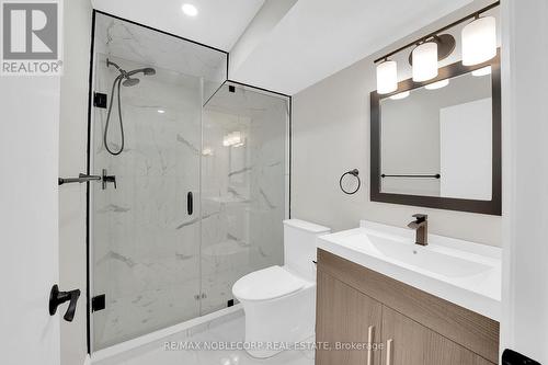 19 Sal Circle, Brampton, ON - Indoor Photo Showing Bathroom