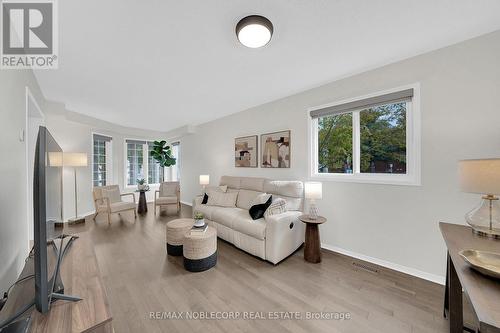 19 Sal Circle, Brampton, ON - Indoor Photo Showing Living Room