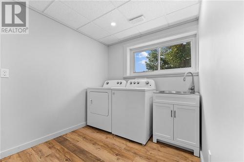 320 Patricia Avenue, Pembroke, ON - Indoor Photo Showing Laundry Room