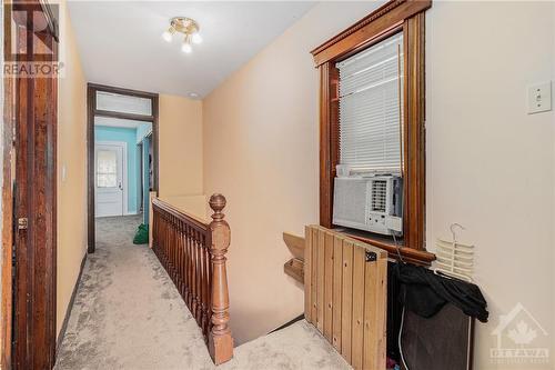 120 Waverley Street, Ottawa, ON - Indoor Photo Showing Other Room