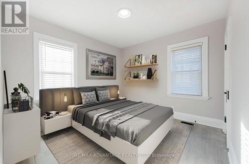 1 Woodland Place, London, ON - Indoor Photo Showing Bedroom