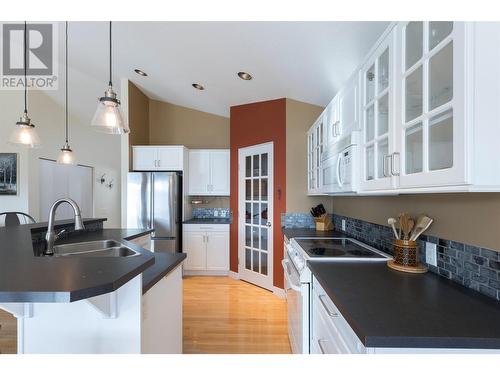 3333 Chancellor Place Unit# 4, West Kelowna, BC - Indoor Photo Showing Kitchen With Double Sink With Upgraded Kitchen