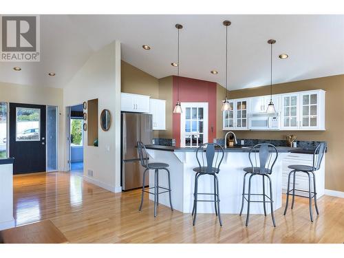 3333 Chancellor Place Unit# 4, West Kelowna, BC - Indoor Photo Showing Kitchen