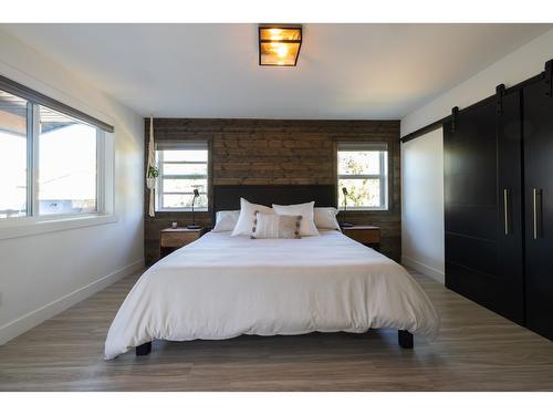 11 Mt Proctor Avenue, Fernie, BC - Indoor Photo Showing Bedroom