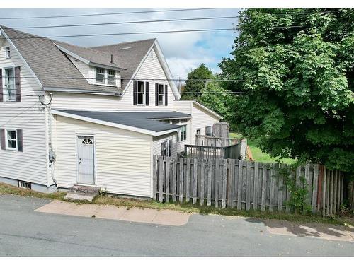 5072 Main Street, Oxford, NS 