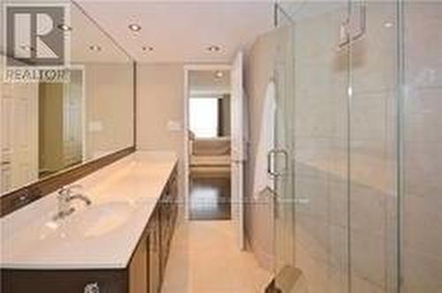 1605 - 30 Holly Street, Toronto, ON - Indoor Photo Showing Bathroom