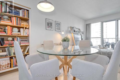 802 - 150 East Liberty Street, Toronto, ON - Indoor Photo Showing Dining Room