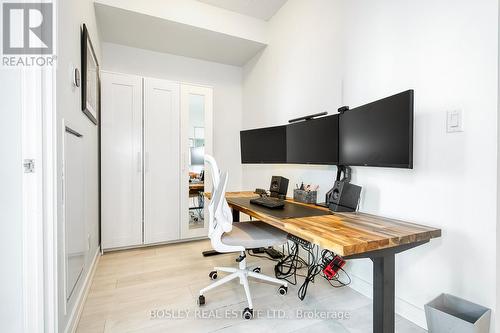 802 - 150 East Liberty Street, Toronto, ON - Indoor Photo Showing Office