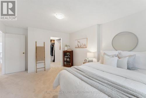 1041 Rathmore Crescent, Pickering, ON - Indoor Photo Showing Bedroom