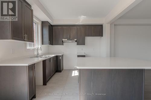 70 West Oak Trail, Barrie, ON - Indoor Photo Showing Kitchen With Double Sink