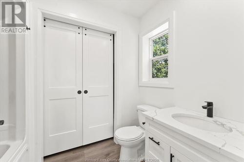 1310 Westcott Unit# Rear, Windsor, ON - Indoor Photo Showing Bathroom