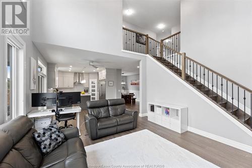 202 Spring Street, Belle River, ON - Indoor Photo Showing Living Room