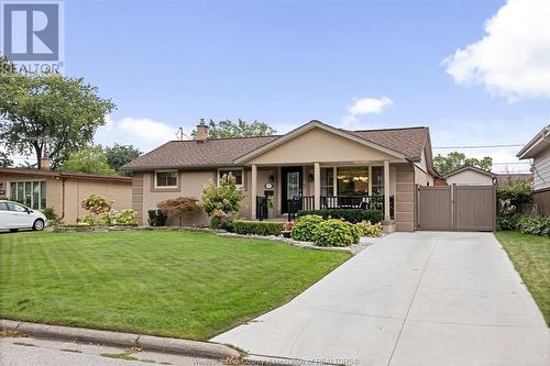 1577 St. Gabriel Crescent, Windsor, ON - Outdoor With Facade