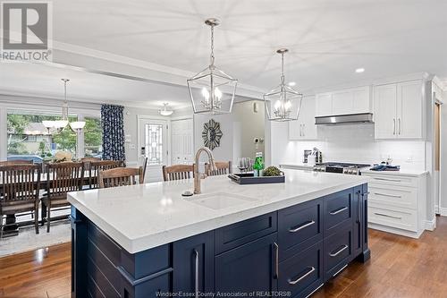 1577 St. Gabriel Crescent, Windsor, ON - Indoor Photo Showing Kitchen With Upgraded Kitchen