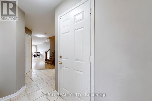 5426 Sweetgrass Gate, Mississauga, ON - Indoor Photo Showing Other Room