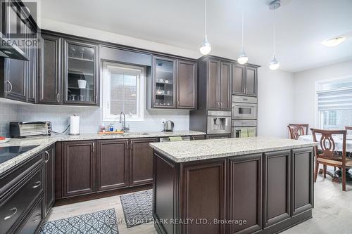 3 Silver Marine Street, Brampton, ON - Indoor Photo Showing Kitchen With Upgraded Kitchen