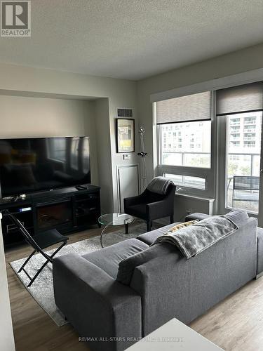 510 - 59 East Liberty Street, Toronto, ON - Indoor Photo Showing Living Room