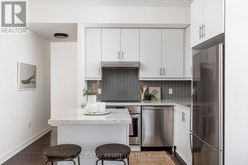 1608 - 1 The Esplanade, Toronto, ON - Indoor Photo Showing Kitchen With Upgraded Kitchen