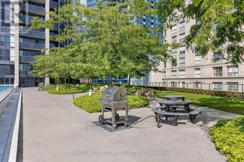 1608 - 1 The Esplanade, Toronto, ON - Outdoor With Facade