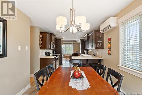 91 Larochelle, Dieppe, NB - Indoor Photo Showing Dining Room