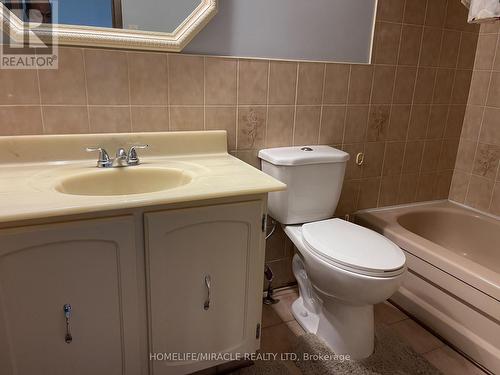 55 Major Oaks Drive, Brampton, ON - Indoor Photo Showing Bathroom