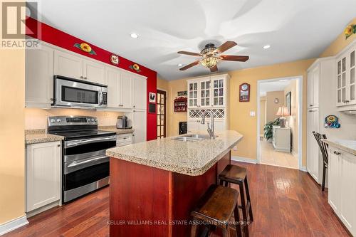 39 Maplewood Road, Mississauga, ON - Indoor Photo Showing Kitchen