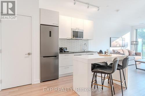 102 - 120 Carrick Trail, Gravenhurst, ON - Indoor Photo Showing Kitchen