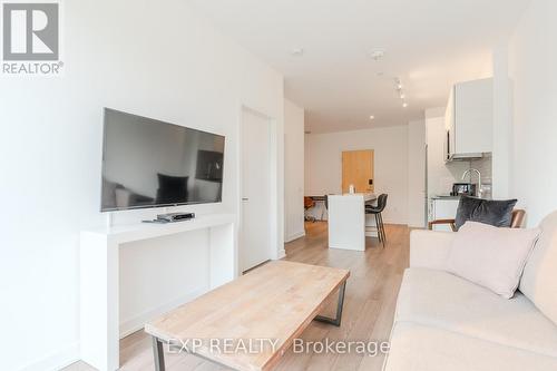 102 - 120 Carrick Trail, Gravenhurst, ON - Indoor Photo Showing Living Room