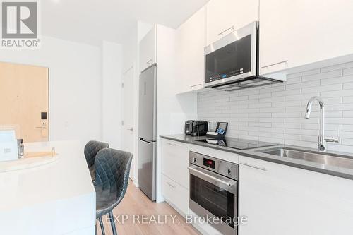 102 - 120 Carrick Trail, Gravenhurst, ON - Indoor Photo Showing Kitchen