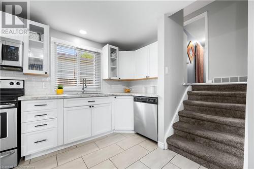 169 Pinedale Drive, Kitchener, ON - Indoor Photo Showing Kitchen