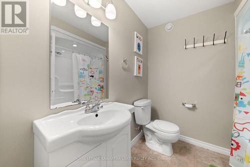 40 Station Road, Kawartha Lakes (Manilla), ON - Indoor Photo Showing Bathroom