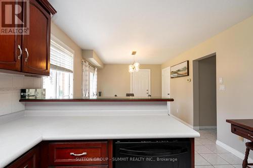 235 Elmira Road S, Guelph, ON - Indoor Photo Showing Kitchen