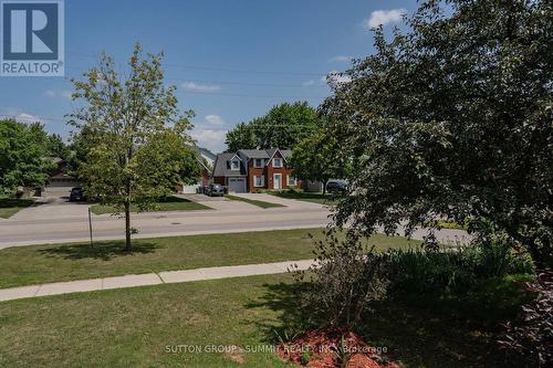 235 Elmira Road S, Guelph, ON - Outdoor