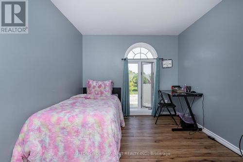 235 Elmira Road S, Guelph, ON - Indoor Photo Showing Bedroom