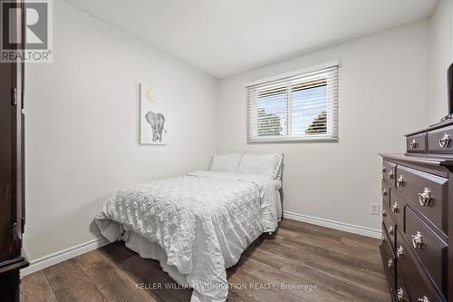 31 Mark Crescent, Cambridge, ON - Indoor Photo Showing Bedroom