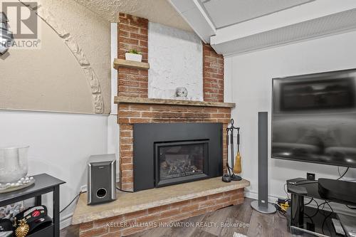 31 Mark Crescent, Cambridge, ON - Indoor Photo Showing Living Room With Fireplace