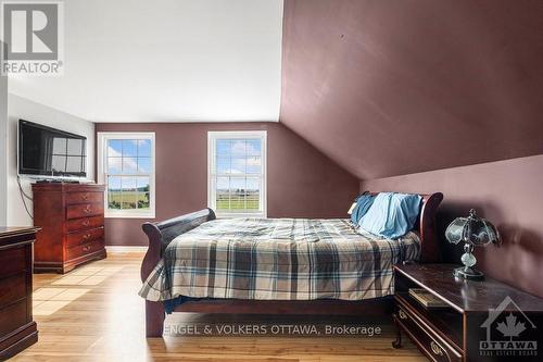 12420 Ormond Road, North Dundas, ON - Indoor Photo Showing Bedroom