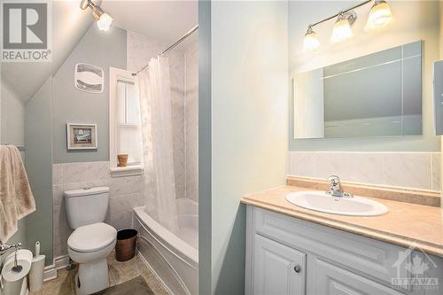 201 Plymouth Street, Ottawa, ON - Indoor Photo Showing Bathroom