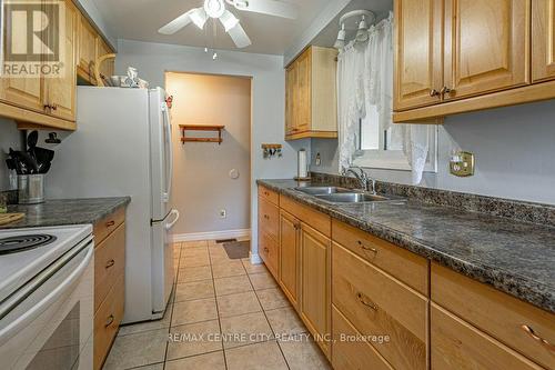 120 Ferguson Avenue, Cambridge, ON - Indoor Photo Showing Kitchen With Double Sink