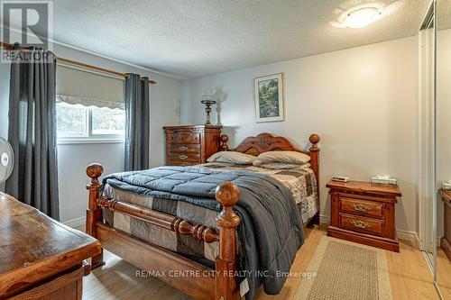 120 Ferguson Avenue, Cambridge, ON - Indoor Photo Showing Bedroom