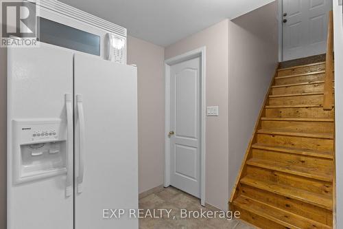 106 Hickory Grove, Belleville, ON - Indoor Photo Showing Other Room